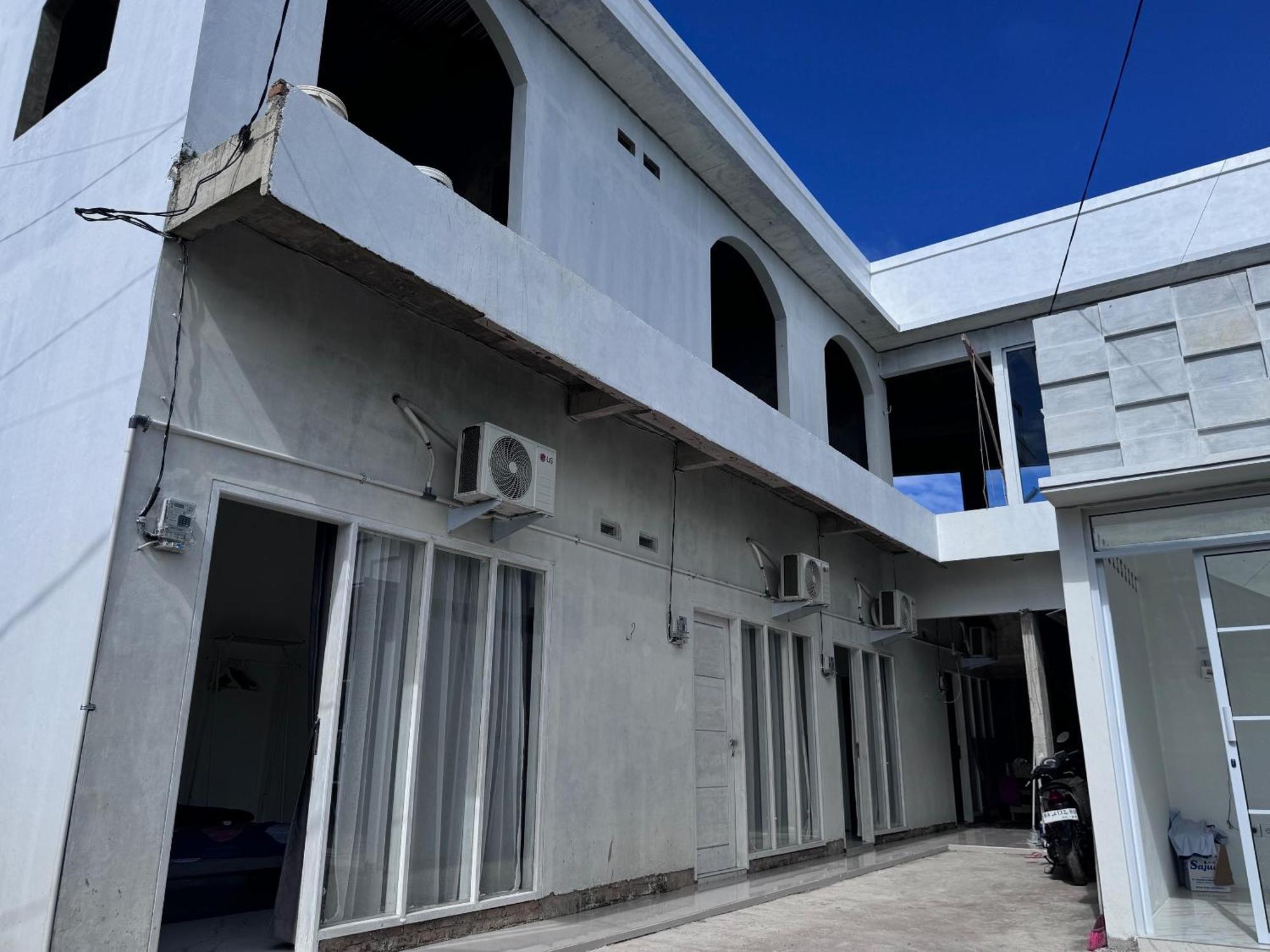 Mila Homestay Padang  Esterno foto
